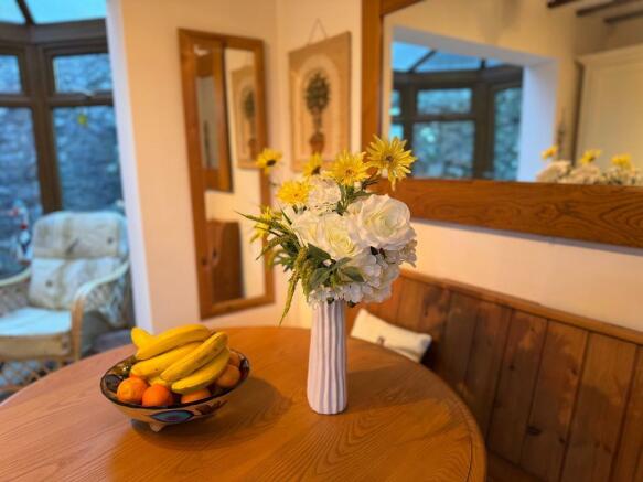 Kitchen /dining area