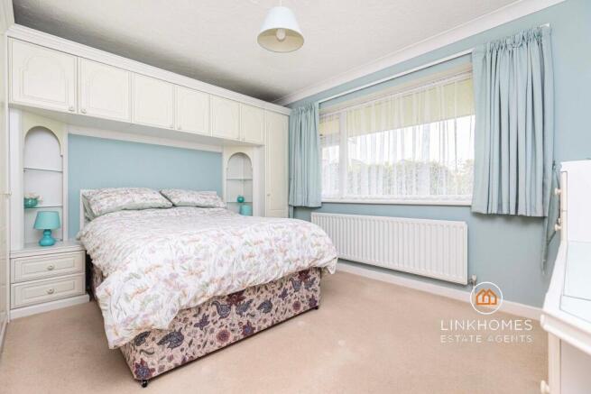 Corbiere Avenue, Poole, BH12 photo 4