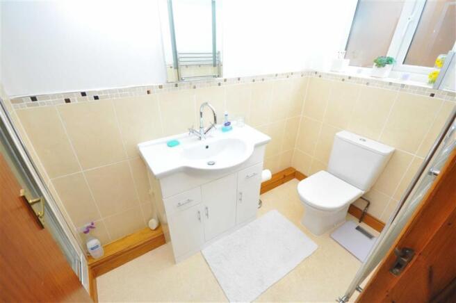 EN SUITE