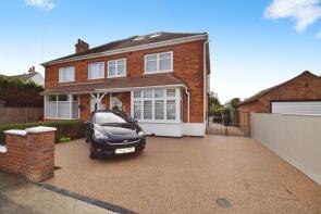 3, Brancaster Drive, Skegness PE25 1AT