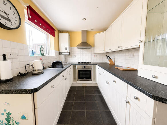 kitchen (2)
