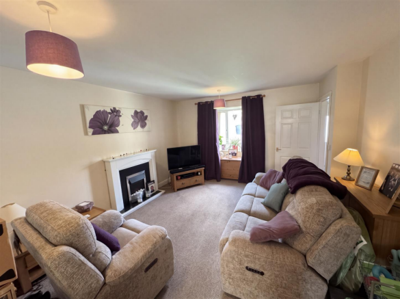 2 bed End of Terrace to rent Image 6
