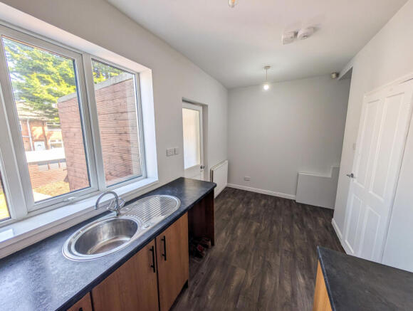 3 bed Terraced for sale Image 4