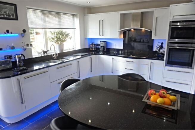 Kitchen/Breakfast