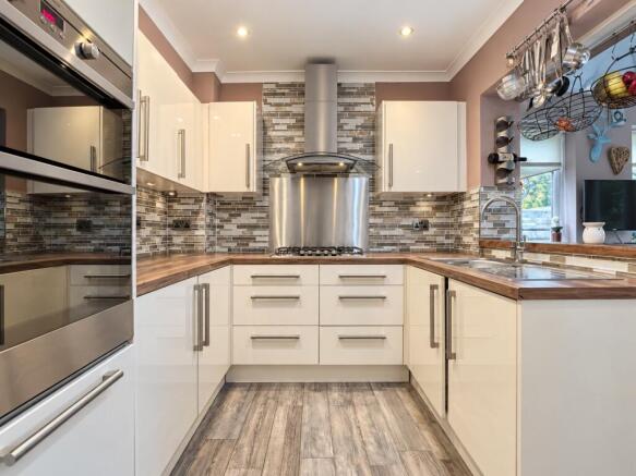 Kitchen /.diner