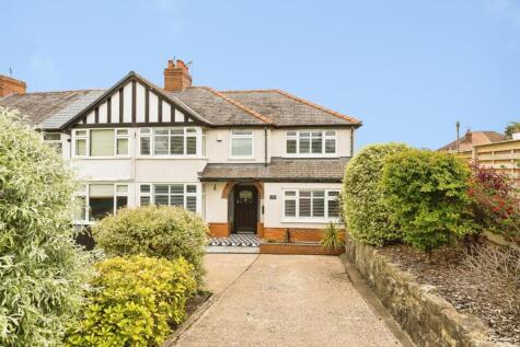 Chester Road, Wrexham, LL12