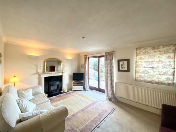 SITTING ROOM