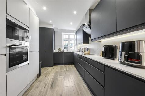 Clifton Court, NW8