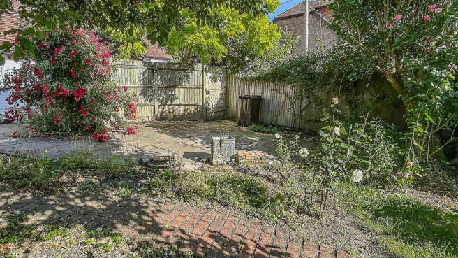 Photo 13