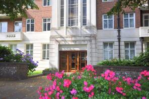 Flat 2, Pearl Court, Devonshire Place, Eastbourne BN21 4AB