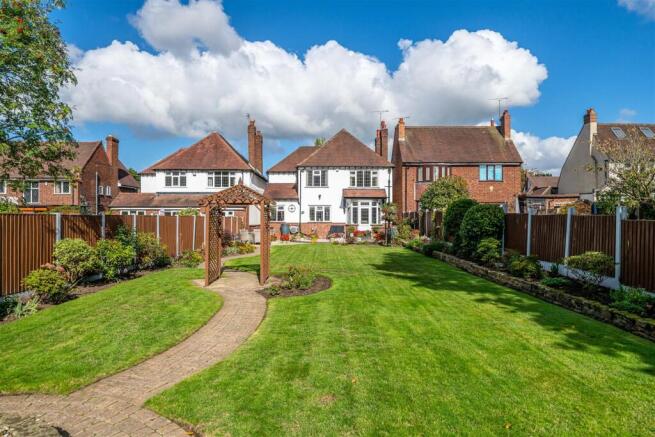 9 Meadow Road (30).jpg