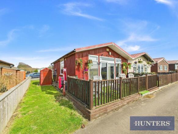 3 bed Park Home for sale Image 12