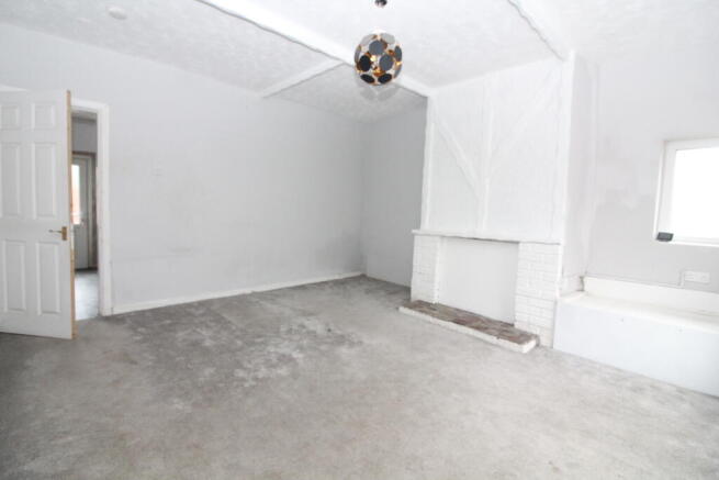 Lounge 1 T202606041652.jpg