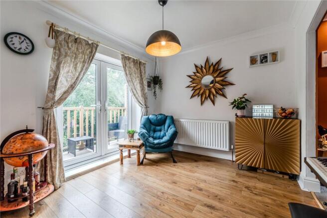 3 bed Semi-Detached for sale Image 10