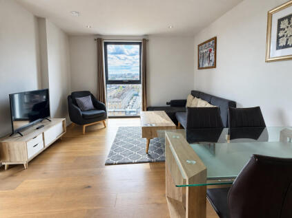 43 Brogan House, 9 St. Josephs Street, Battersea, London, SW8