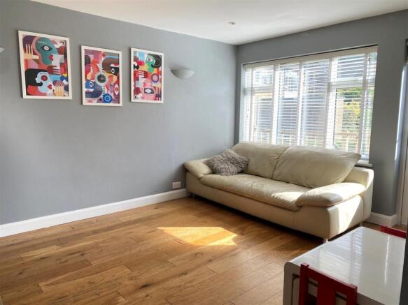 Elmswood, Great Bookham, KT23 photo 4