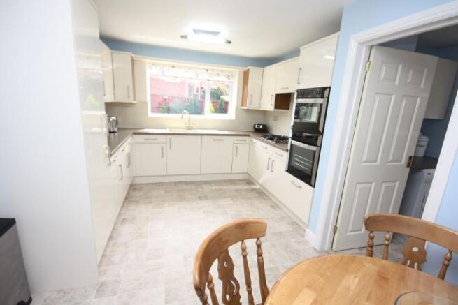 Kitchen / Breakfast Room