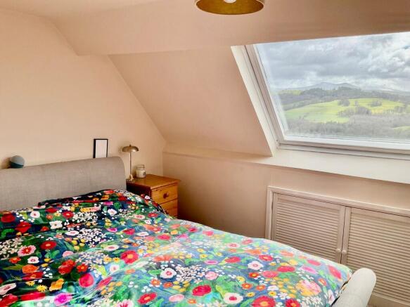 BEDROOM AND VIEW