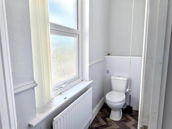 3 bed Terraced for sale Image 4