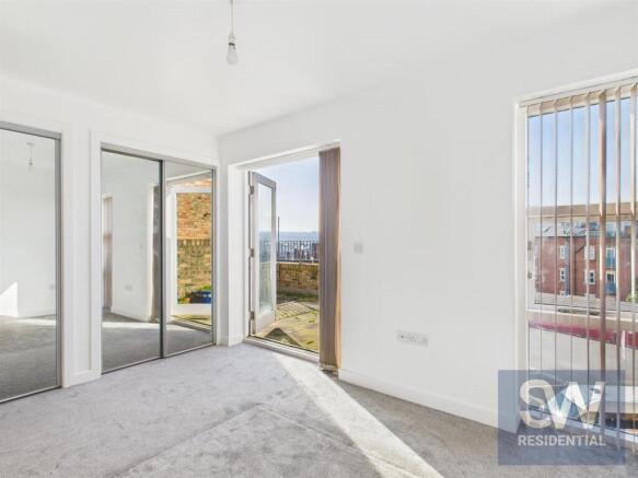 2 bed Apartment to rent Image 5