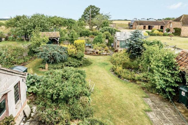 PART OF REAR GARDEN.jpg