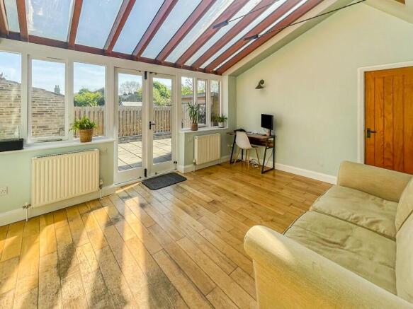 5 bed Barn Conversion for sale Image 7