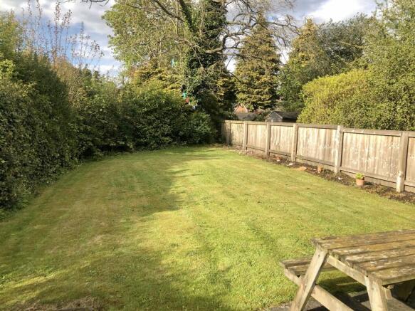 1 bed House Share to rent Image 11