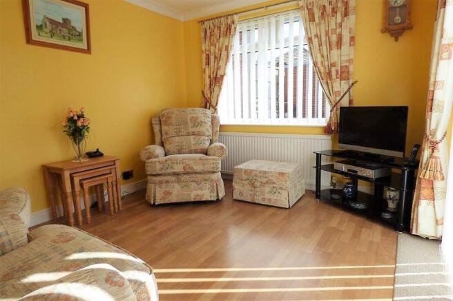 bed 3 or rear lounge