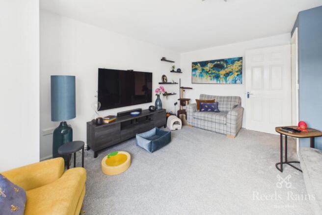 2 bed Apartment for sale Image 6