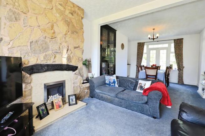 Lounge/ Dining Room