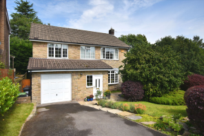 2, Meadowfield, High Peak SK23 7AX