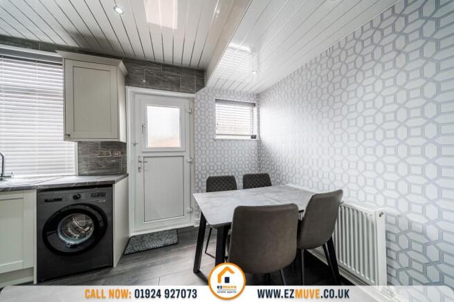 3 bed Terraced for sale Image 6