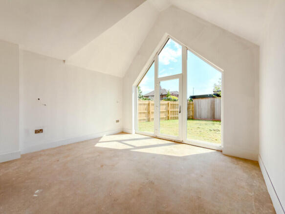 4 bed Detached for sale Image 4