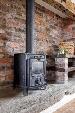 2 bed Cottage for sale Image 10