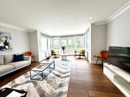3, Wadham Gardens, London NW3 3DN
