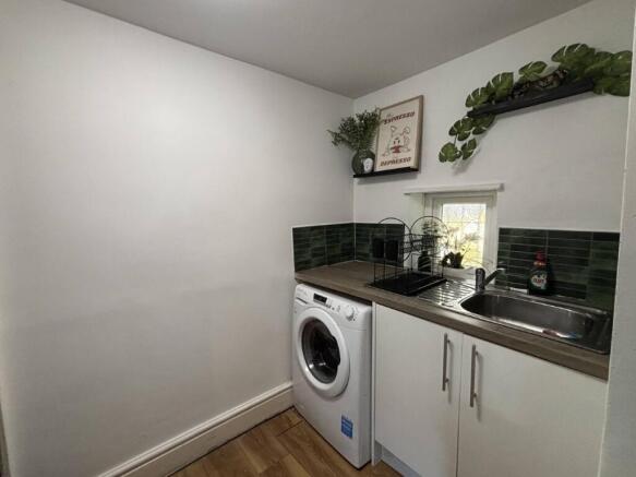 2 bed Terraced for sale Image 5