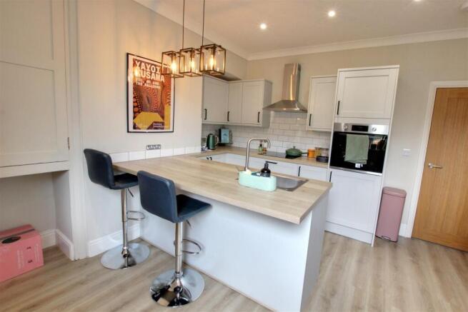 2 bed Terraced for sale Image 4