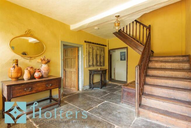 Entrance Hall 1.jpg