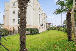 6, Royal Court, Den Crescent, Teignmouth TQ14 8BR