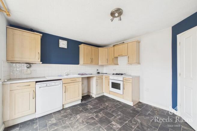 3 bed Detached for sale Image 9