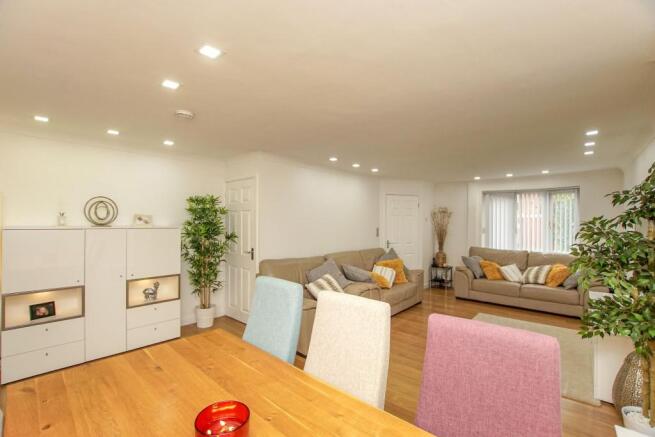 Lounge/Diner