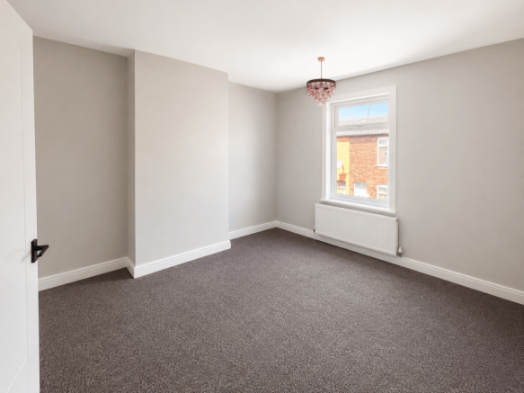 2 bed Terraced to rent Image 7