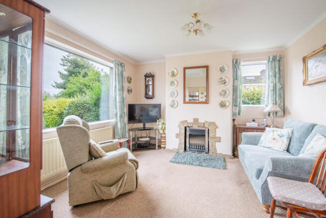 Moorland Avenue, Eldwick, Bingley, West Yorkshire, BD16 photo 2