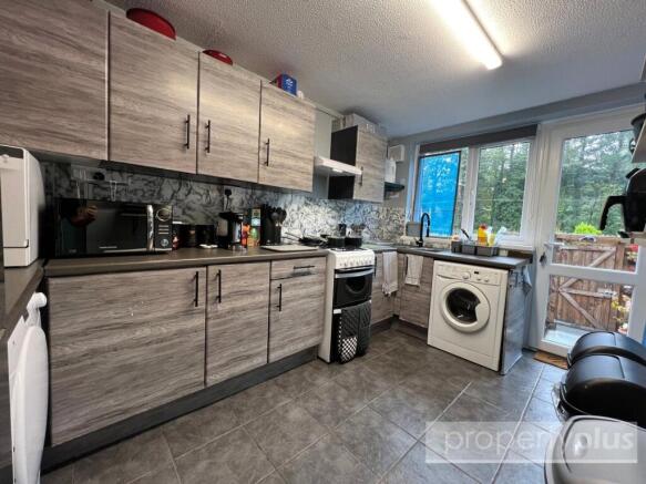 165, Trealaw Road, Tonypandy, Rhondda Cynon Taff, CF40 photo 2