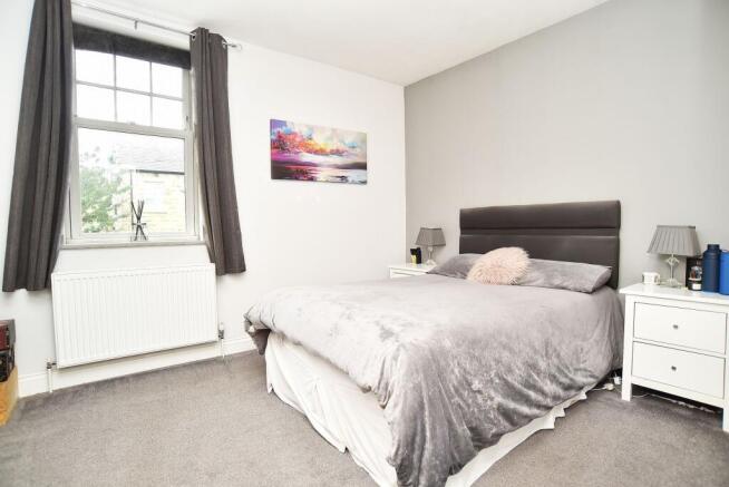 3 bed House for sale Image 11