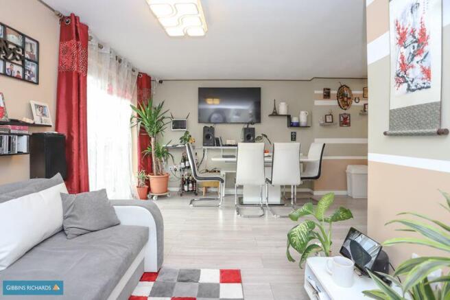 Sitting/Dining Area