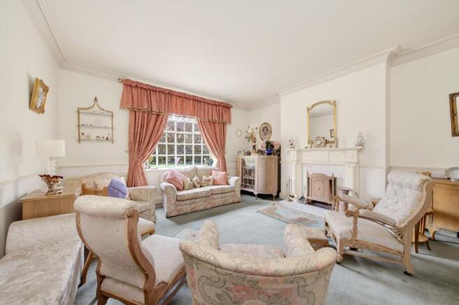 4 bed Detached for sale Image 12