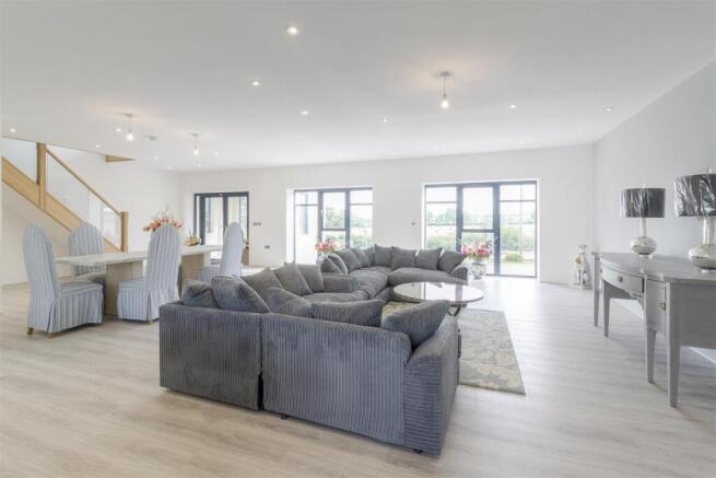 New House, Staverton Sitting/dining area