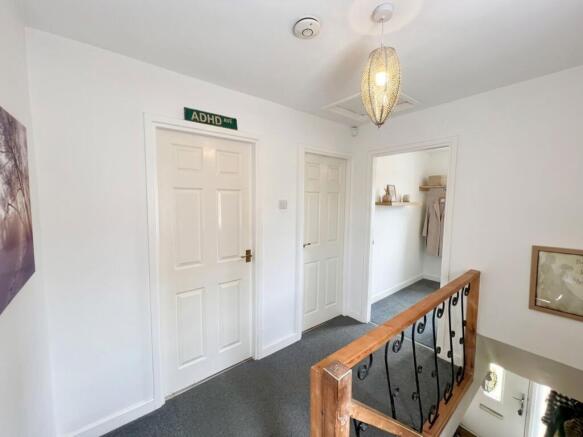 3 bed Semi-Detached for sale Image 11