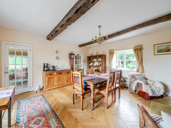 4 bed Detached for sale Image 5